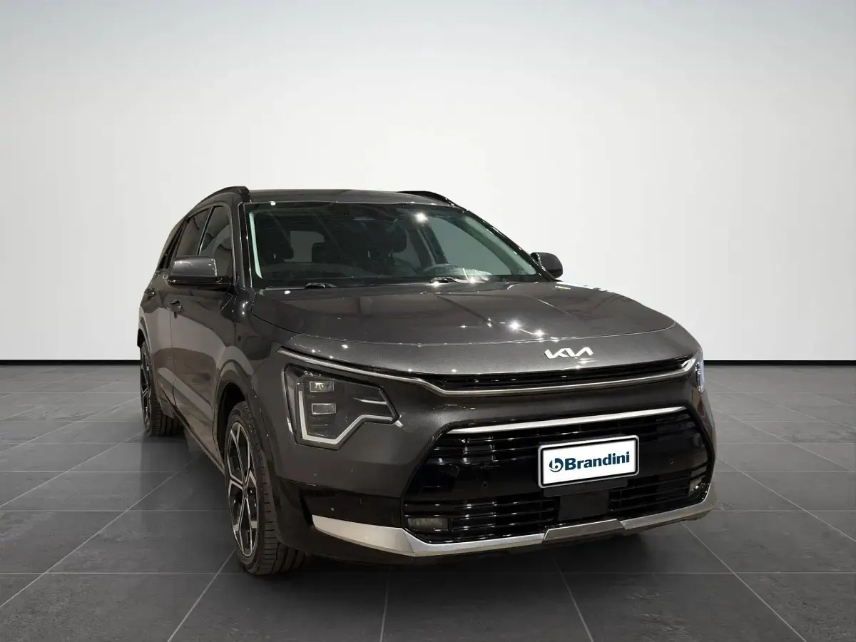Usata Kia e-Niro Premium 77 kW (105 CV) 2023 Grigio metallizzato SUV