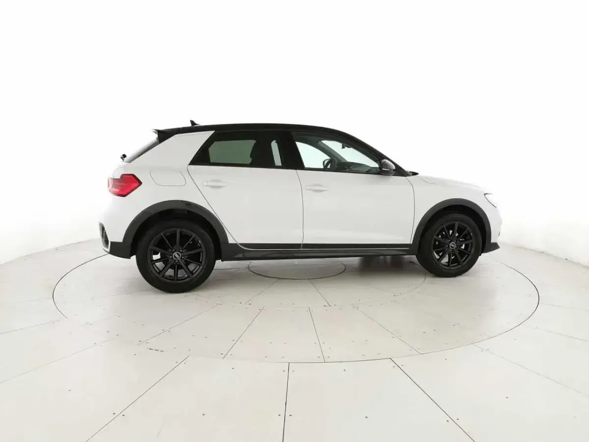 Usata Audi A1 Admired 95 CV (69 kW) 2024 Bianco SUV