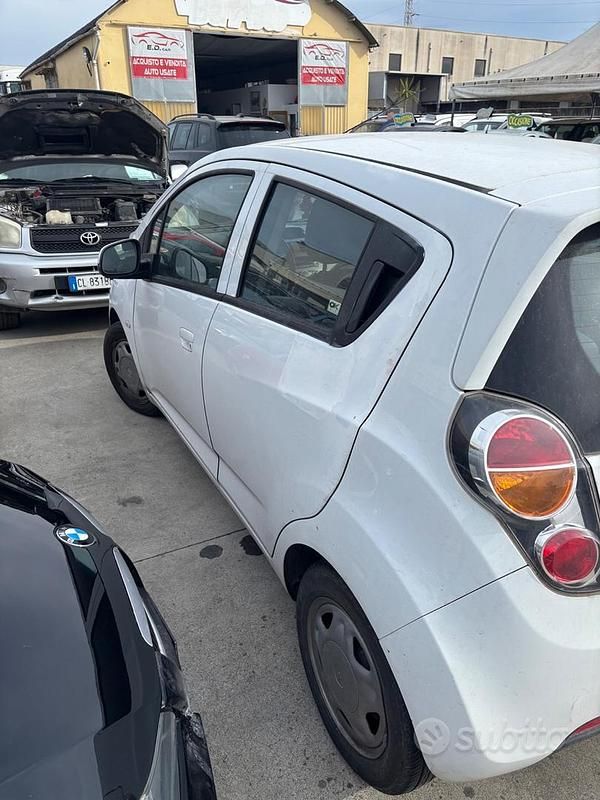 Usata Chevrolet Spark 68 CV (50 kW) 2010 Bianco Utilitaria
