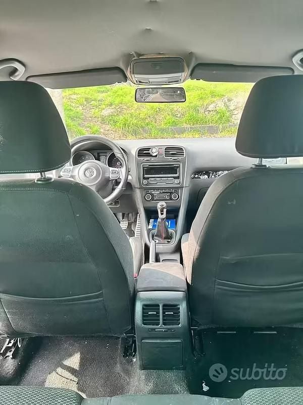 Usata VW Golf VII R-line 122 CV (89 kW) 2012 Bianco Berlina