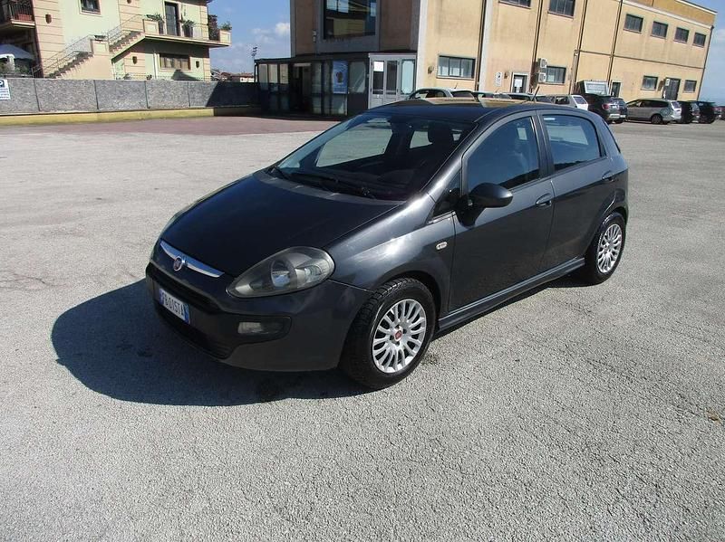 Usata Fiat Punto Evo Dynamic 86 CV (63 kW) 2011 Grigio Utilitaria