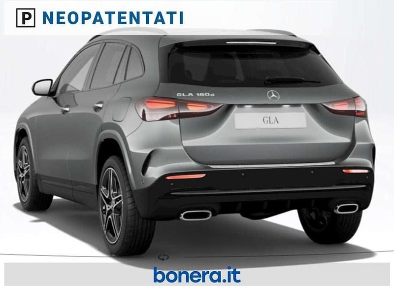 Nuova Mercedes GLA180 Advanced Plus 116 CV (85 kW) 2025 Grigio montagna SUV