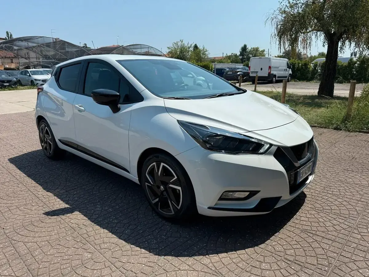 Usata Nissan Micra 92 CV (67 kW) 2021 Bianco Utilitaria