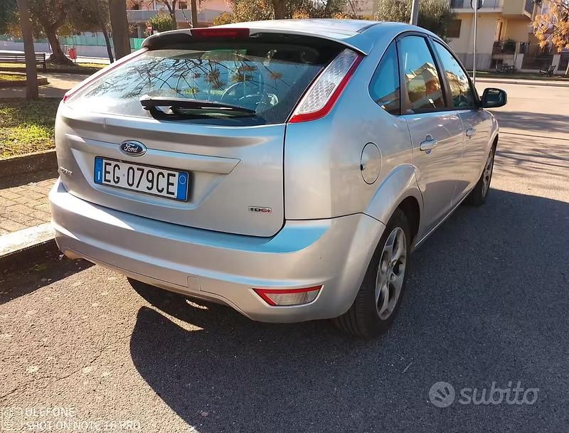 Usata Ford Focus 110 CV (80 kW) 2011 Berlina