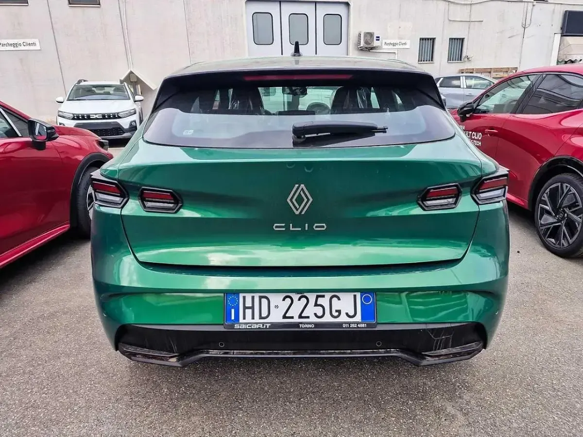 Nuova Renault Clio V Evolution 115 CV (84 kW) 2026 Verde Utilitaria