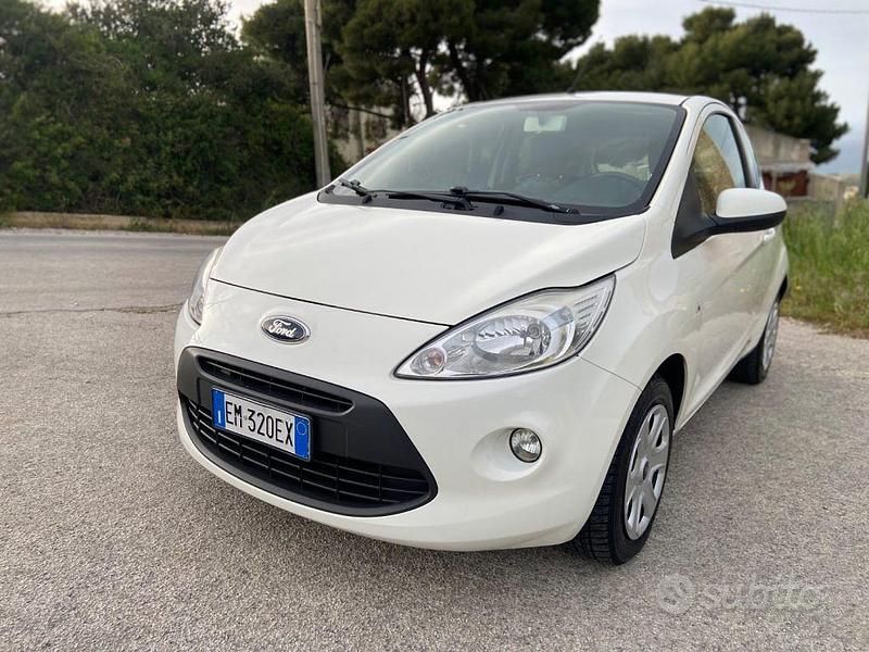 Begagnad Ford Ka Plus 69 HK (50 kW) 2012 Vit Halvkombi