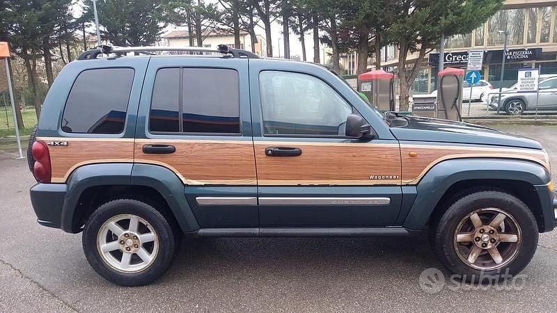 Usata Jeep Cherokee 163 CV (119 kW) 2005 Verde SUV