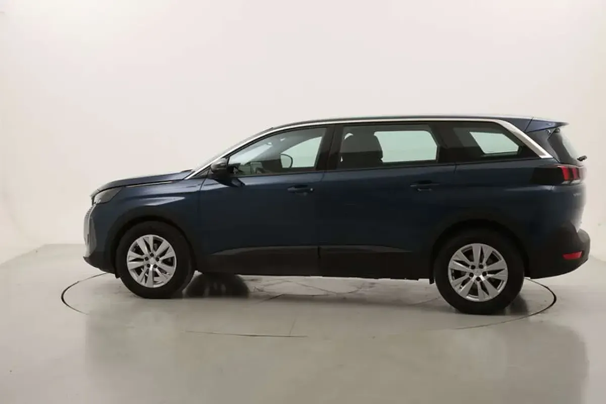 Usata Peugeot 5008 Active 131 CV (96 kW) 2023 Blu SUV