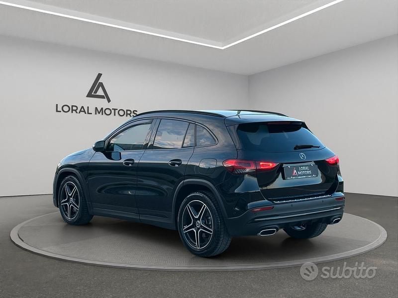 Usata Mercedes GLA200 Premium 150 CV (110 kW) 2020 Nero SUV