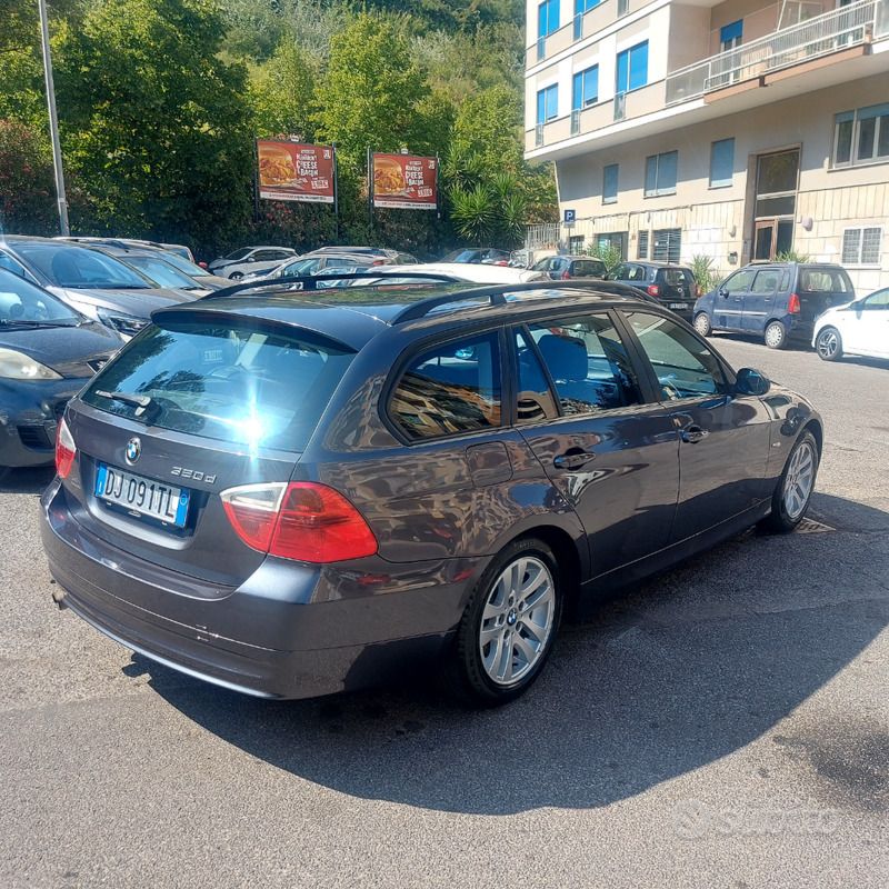 Usata BMW 320 Efficient Dynamics 177 CV (130 kW) 2007 Grigio Station wagon