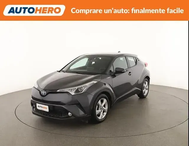 Usata Toyota C-HR Trend 122 CV (89 kW) 2017 Grigio SUV