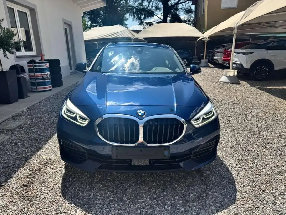 Usata BMW 118 Advantage 136 CV (100 kW) 2023 Blu Berlina