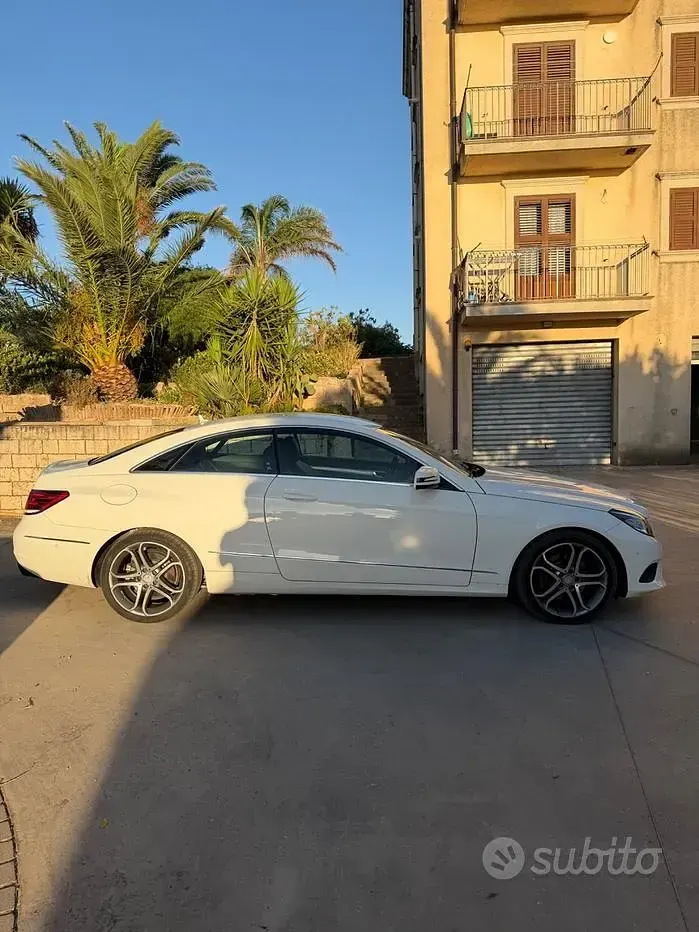 Usata Mercedes E220 204 CV (150 kW) 2014 Bianco Coupé