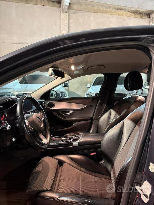 Usata Mercedes C220 170 CV (125 kW) 2016 Grigio Berlina