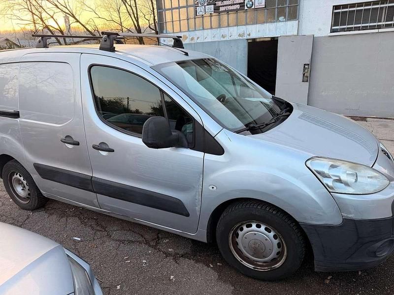 Usata Peugeot TePee Comfort 90 CV (66 kW) 2009 Grigio Station wagon