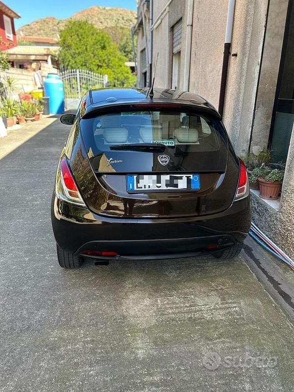 Usata Lancia Ypsilon 95 CV (69 kW) 2012 Utilitaria