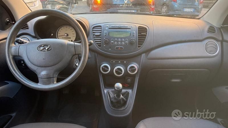 Usata Hyundai i10 2011 Rosso Utilitaria