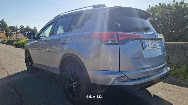 Usata Toyota RAV4 Hybrid 155 CV (114 kW) 2018 SUV