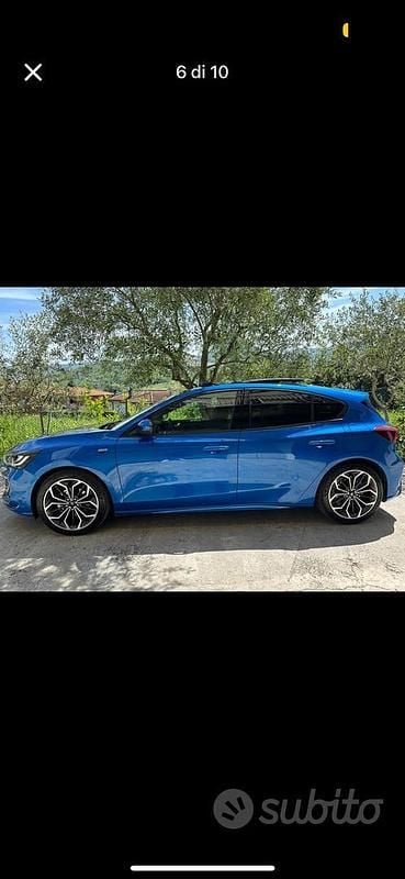 Usata Ford Focus ST-Line X 125 CV (91 kW) 2023 Blu Berlina