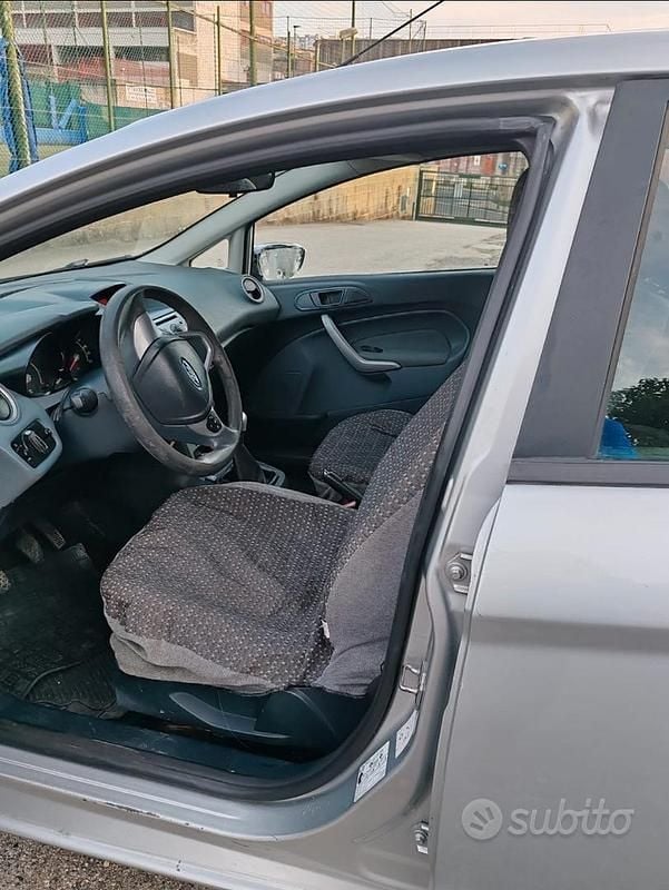 Usata Ford Fiesta 75 CV (55 kW) 2011 Utilitaria