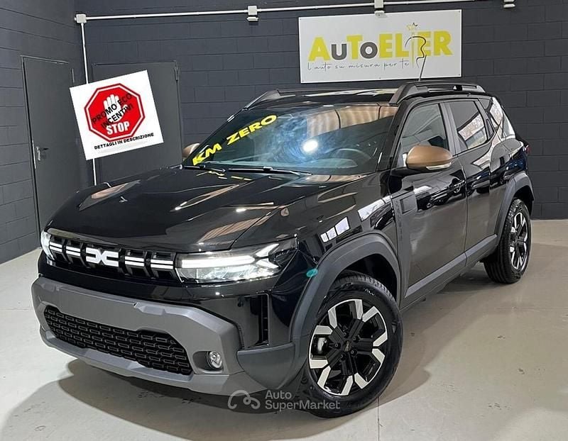 Nero Nuova 2025 Dacia Duster Extreme Tre volumi | 21.900 € (Buon prezzo) - Immagine 1/4