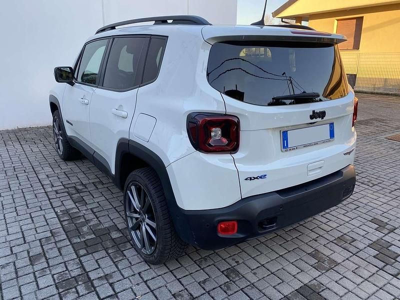 Usata Jeep Renegade Trailhawk 241 CV (177 kW) 2023 Bianco SUV