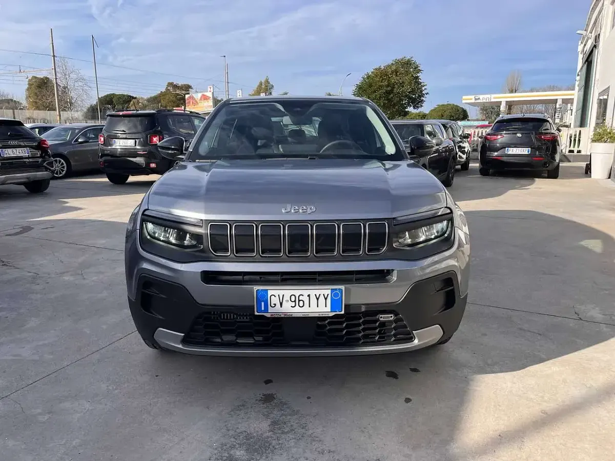 Usata Jeep Avenger Altitude 101 CV (74 kW) 2024 Grigio SUV