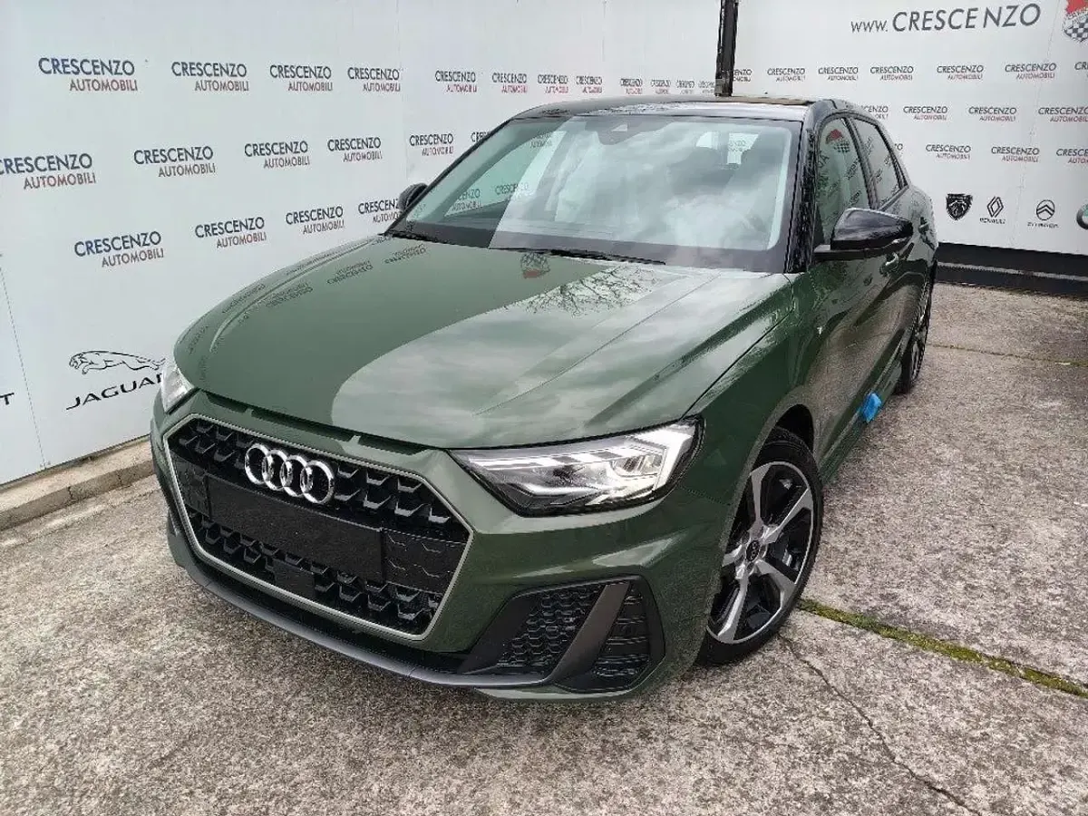 Nuova Audi A1 S-Line 116 CV (85 kW) 2026 Verde SUV