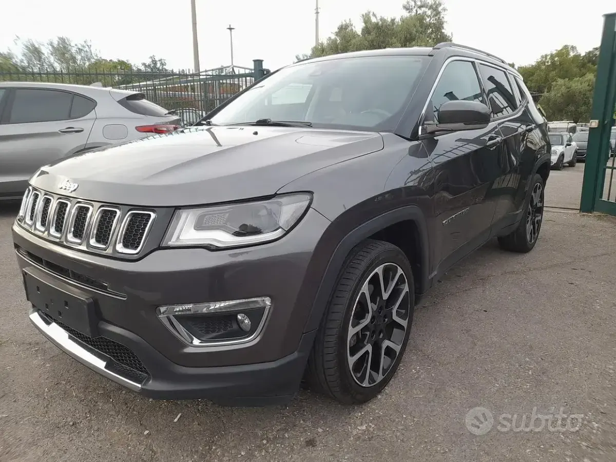 Usata Jeep Compass Limited 120 CV (88 kW) 2017 Grigio SUV