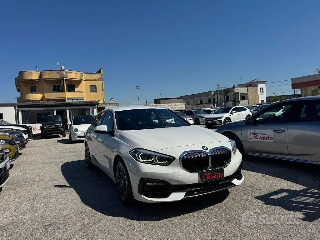 Usata BMW 116 M Sport 116 CV (85 kW) 2020 Bianco Utilitaria