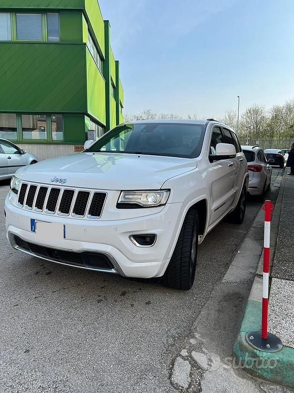 Usata Jeep Grand Cherokee Overland 250 CV (183 kW) 2014 Bianco SUV