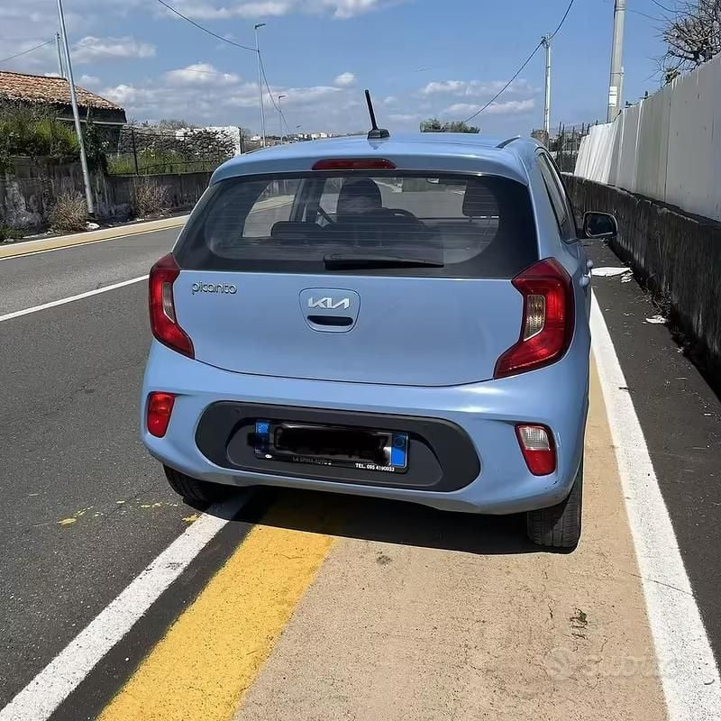Usata Kia Picanto 2022 Blu Utilitaria