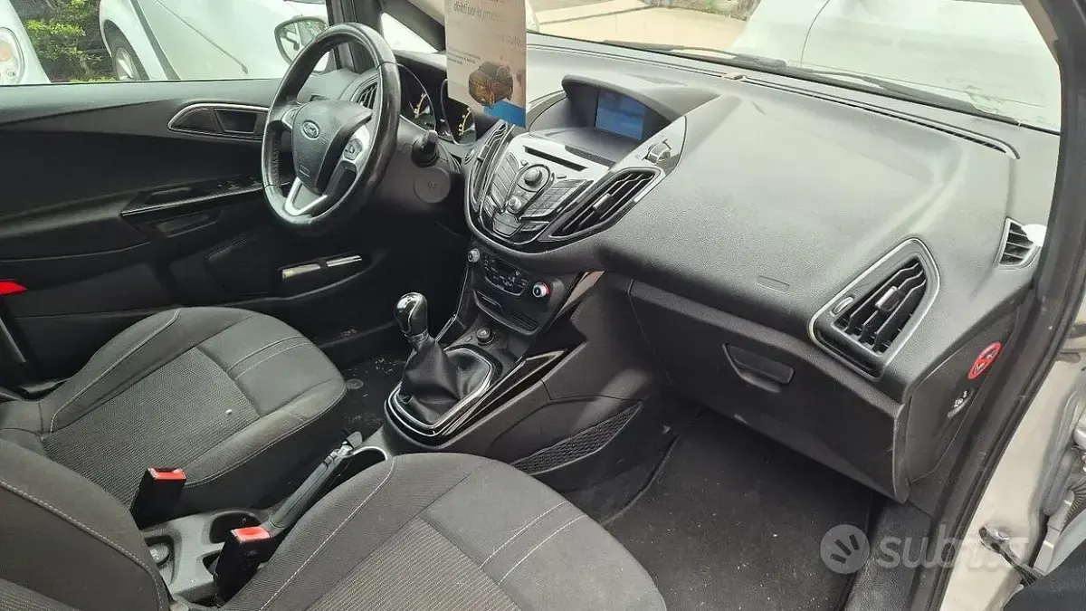 Usata Ford B-MAX 100 CV (73 kW) 2015 Grigio Monovolume