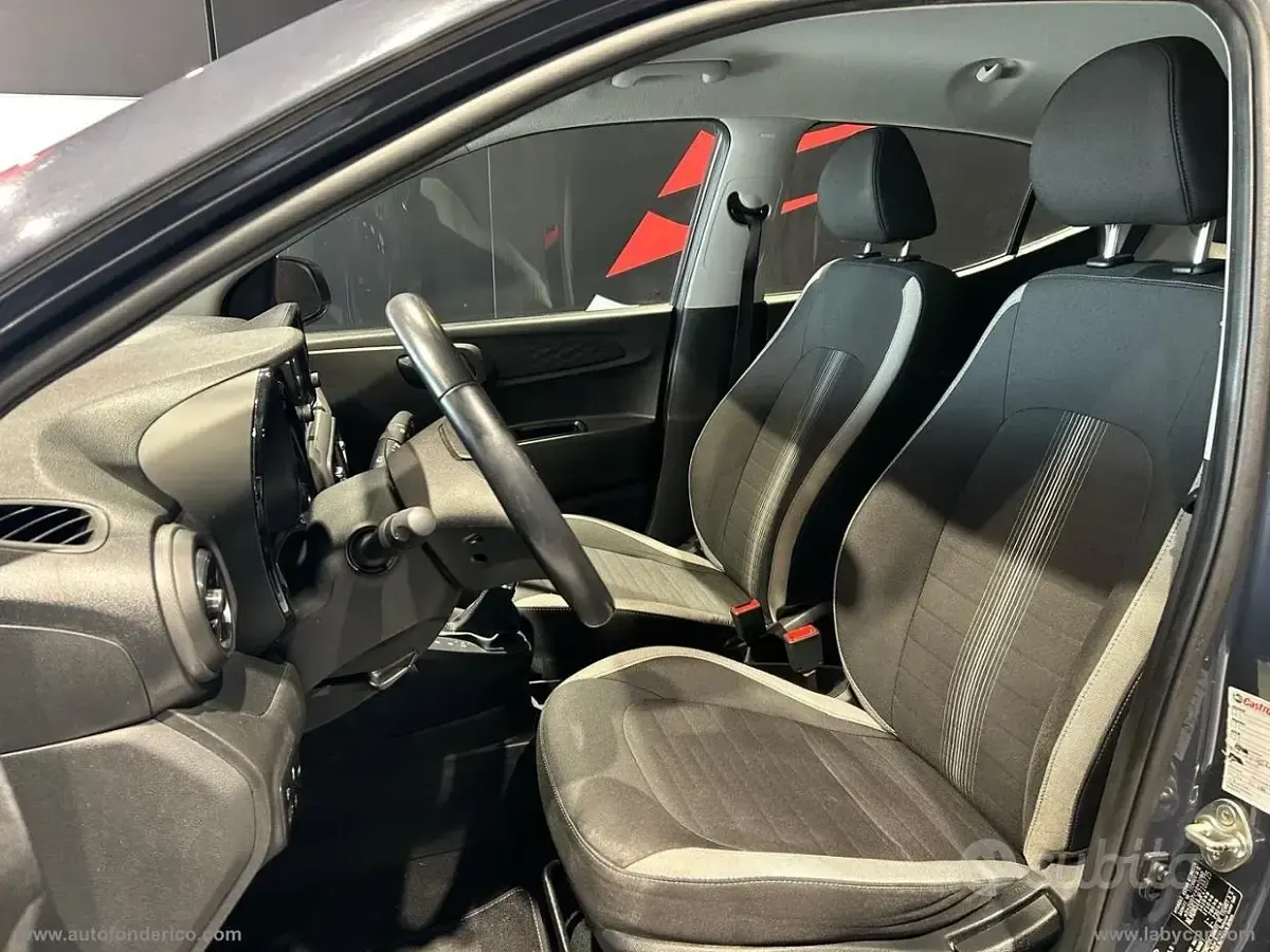 Brugt Hyundai i10 67 HK (49 kW) 2023 Grå Hatchback