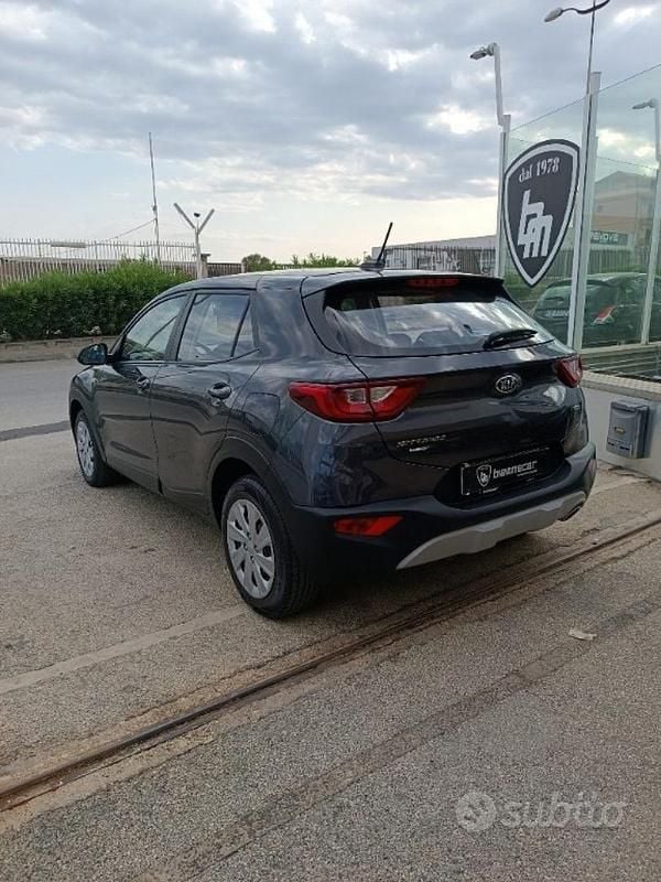 Usata Kia Stonic Style 110 CV (80 kW) 2018 Antracite metallizzato SUV