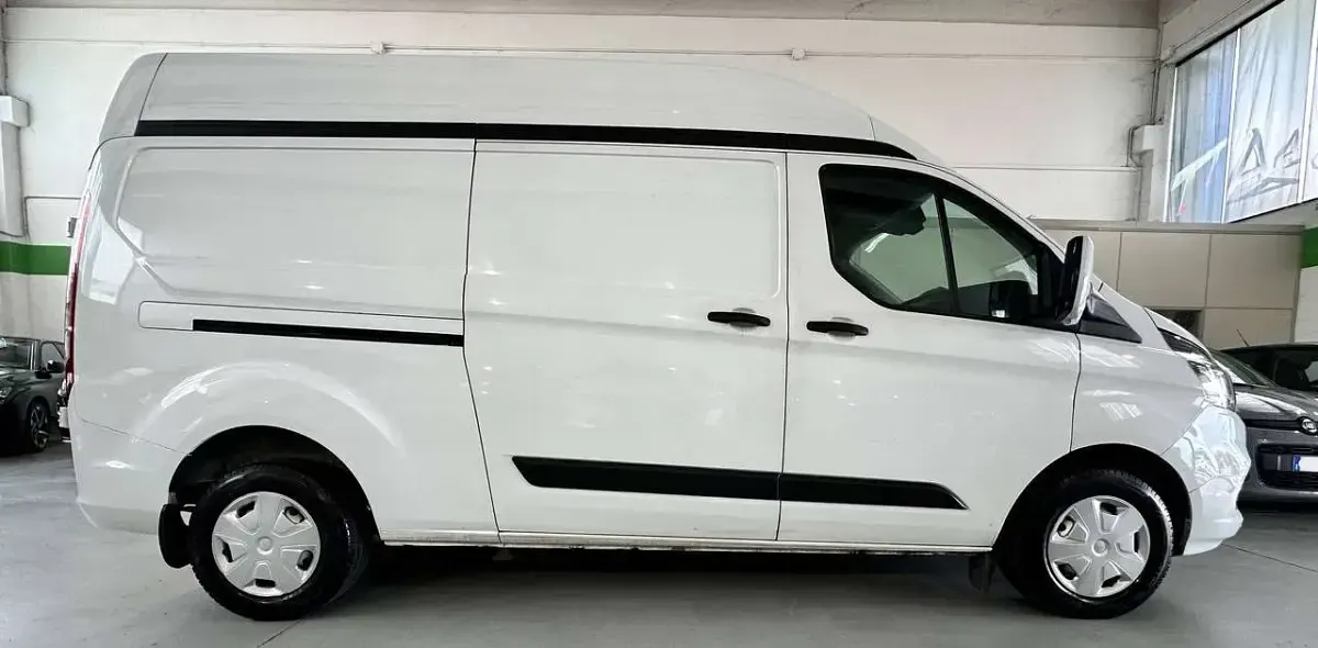 Usata Ford Transit Custom Trend 131 CV (96 kW) 2022 Bianco Furgone