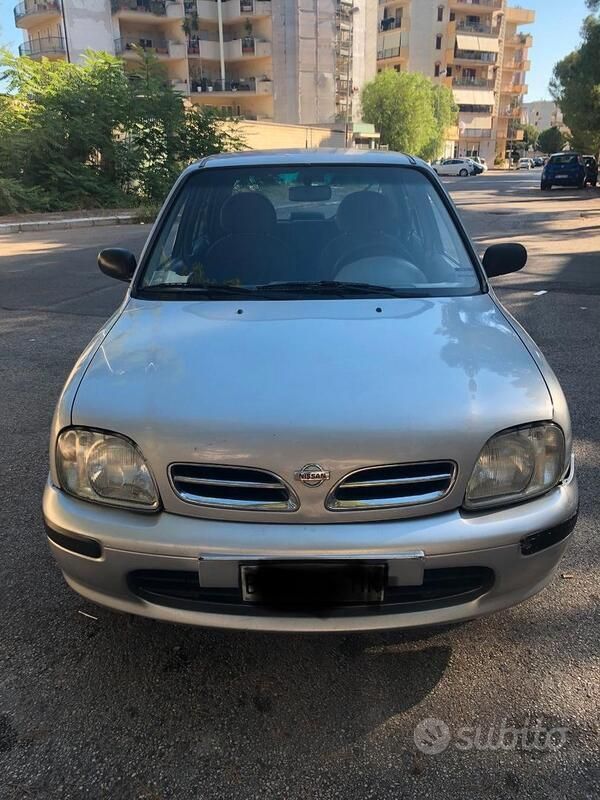 Usata Nissan Micra 57 CV (41 kW) 1998 Grigio Utilitaria
