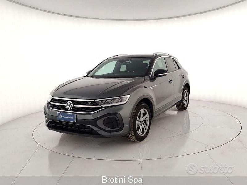 Usata VW T-Roc R-line 116 CV (85 kW) 2025 Grigio SUV