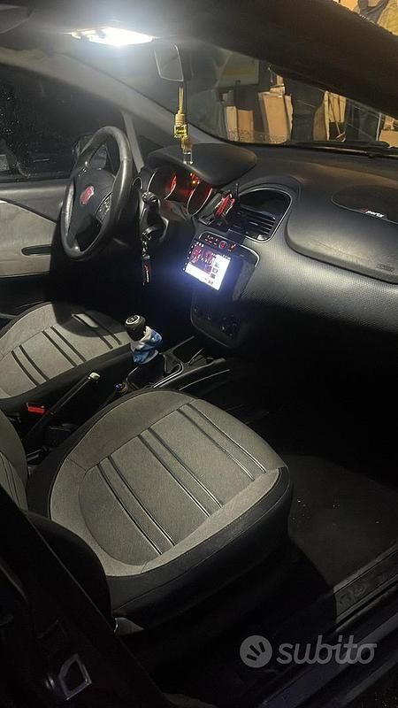 Usata Fiat Punto Evo 75 CV (55 kW) 2021 Grigio Utilitaria