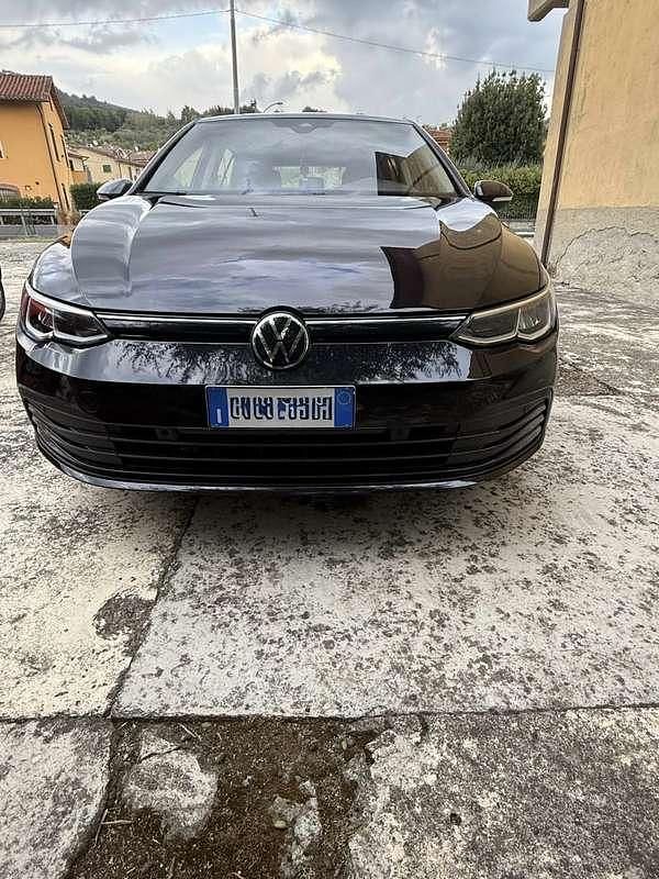 Usata 2022 VW Golf Business Tre volumi | 23.000 € (Buon prezzo) - Immagine 1/4