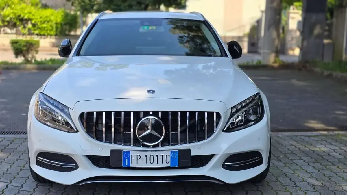 Usata Mercedes C220 Exclusive 170 CV (125 kW) 2018 Station wagon