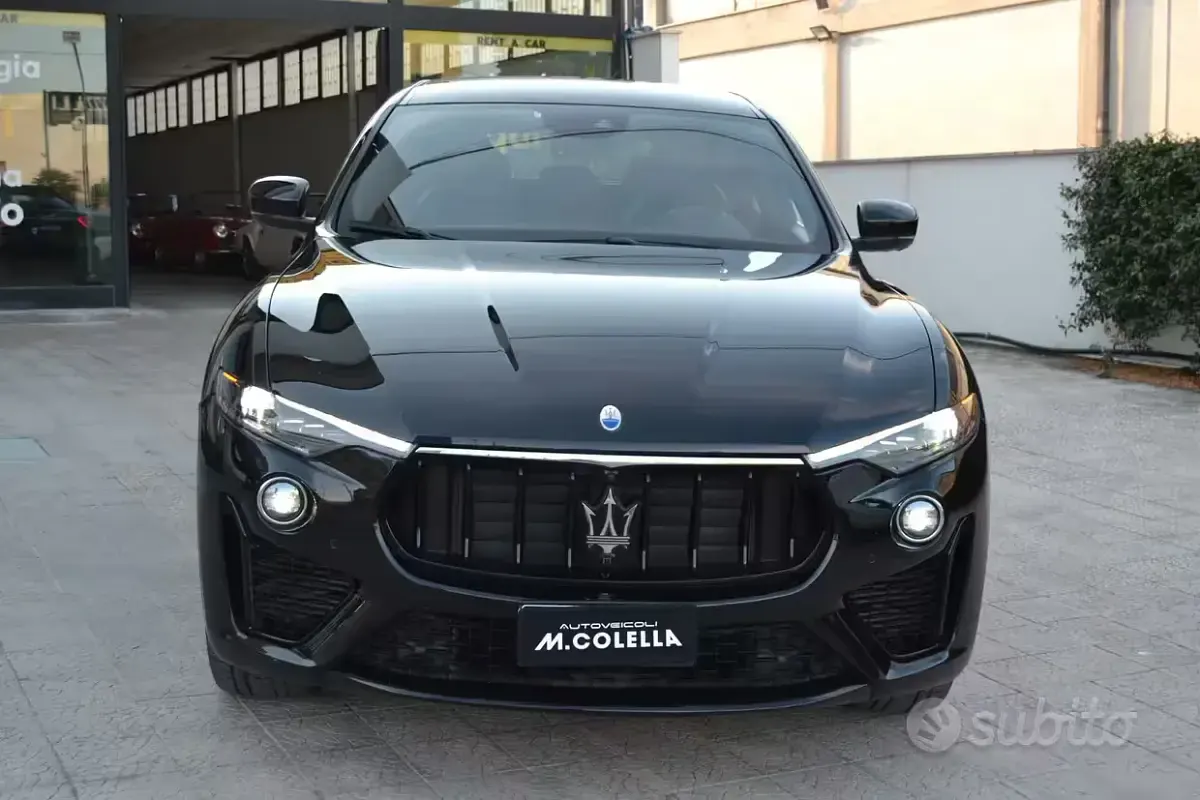 Usata Maserati Levante 275 CV (202 kW) 2019 Nero SUV