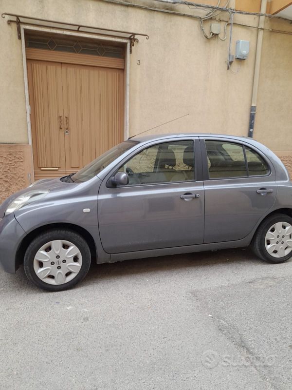 Usata 2009 Nissan Micra Due volumi | 2700 € (Buon prezzo) - Immagine 1/4