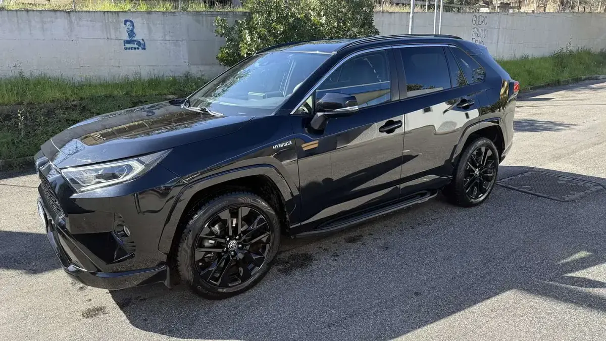 Usata Toyota RAV4 Hybrid Edition 245 CV (180 kW) 2021 SUV