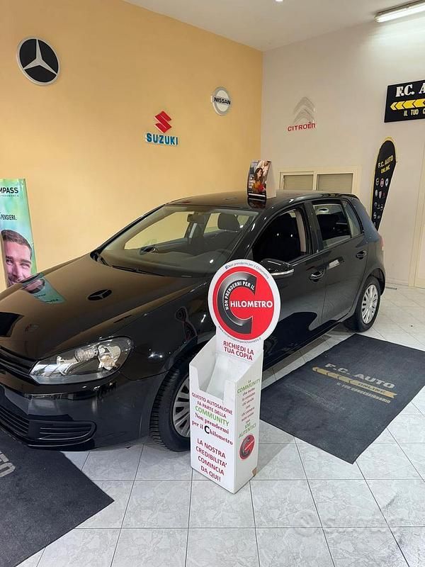 Begagnad VW Golf VI Comfortline 85 HK (62 kW) 2011 Svart Halvkombi