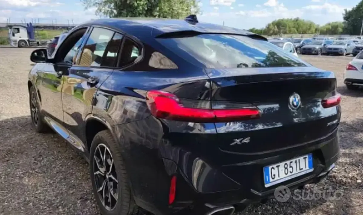 Usata BMW X4 M Sport 184 CV (135 kW) 2024 Nero SUV