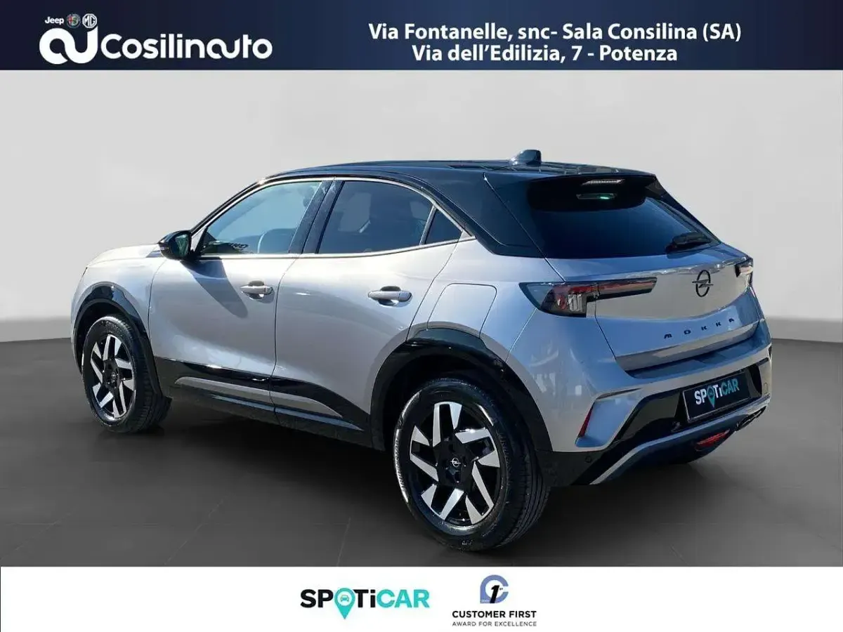 Usata Opel Mokka 131 CV (96 kW) 2025 Argento SUV
