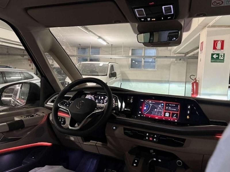 Nuova VW Multivan Style 150 CV (110 kW) 2026 Grigio indio metallizzato Furgone