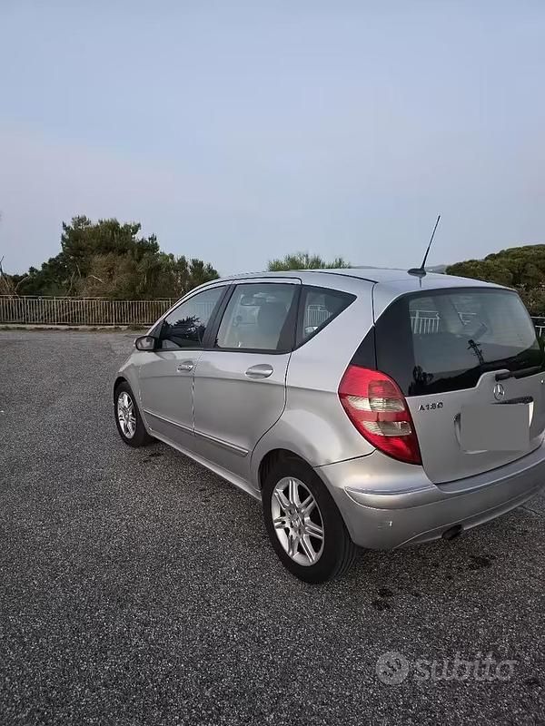 Usata Mercedes A170 116 CV (85 kW) 2009 Grigio Berlina