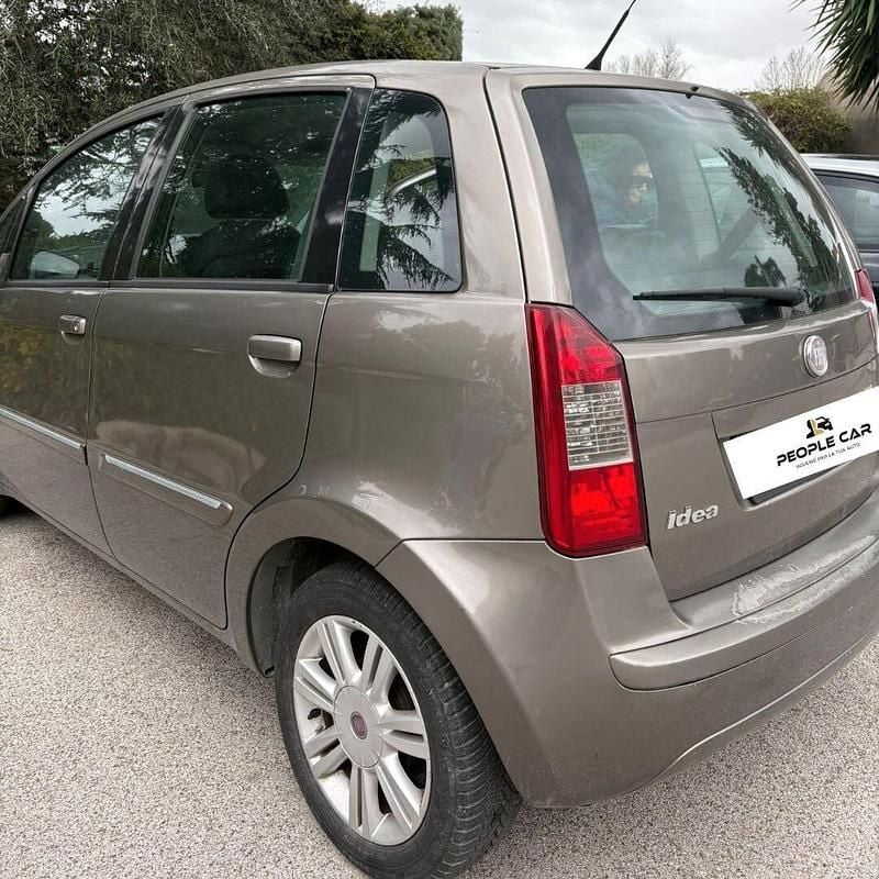 Usata Fiat Idea 70 CV (51 kW) 2007 Grigio Monovolume